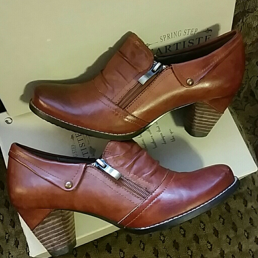 L'artiste by Spring Step